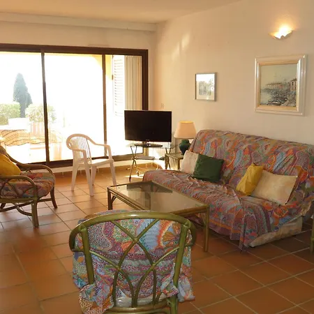 4p Avec Piscine, Garage Et Climatisation A - Fr-1-780-68 *