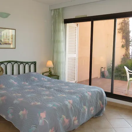 아파트 4 Pieces Avec Garage Et Piscine, Accepte Petits Animaux - Fr-1-780-68